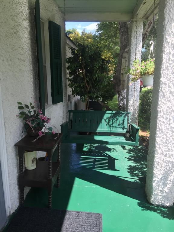 Across The Inn Entire Colonial House With Lovely Porch & Extremely Fast Wi-Fi Washington Kültér fotó